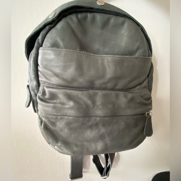 L.K Berlin Backpack - Picture 1 of 3